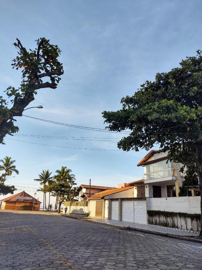 Pousada & Hostel Boca Da Barra Itanhaem Exterior photo